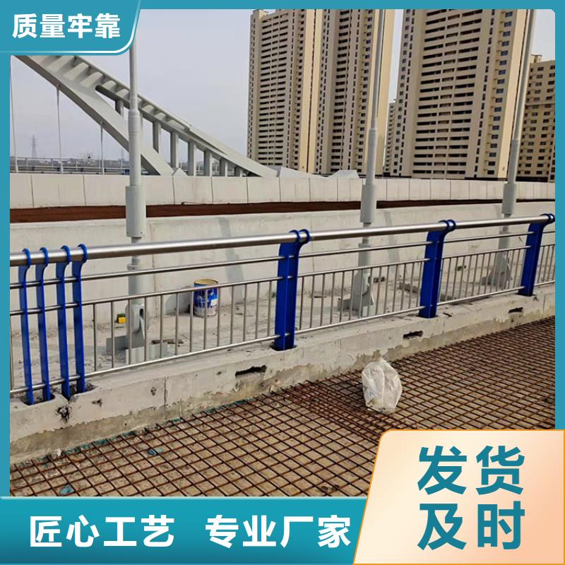 廣西河池不銹鋼景觀仿木紋欄桿使用壽命長