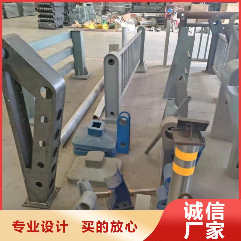 購(gòu)買(mǎi)鋼背木護(hù)欄-實(shí)體廠家可定制同城生產(chǎn)廠家