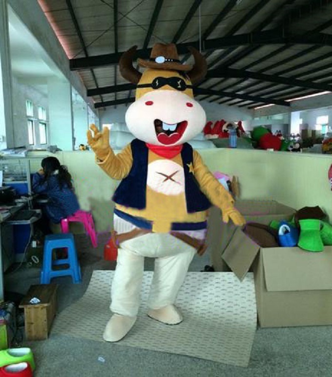 手工人偶服装定制厂家,人穿玩偶服质地良