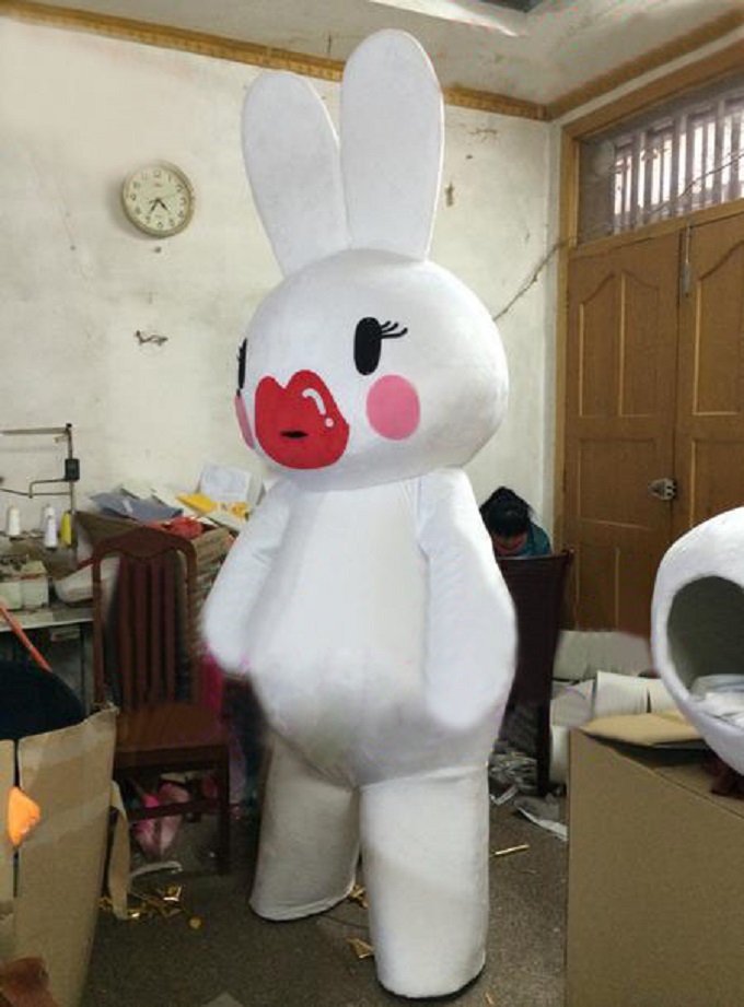 流行人偶服装定制厂家,套头玩偶服品种多
