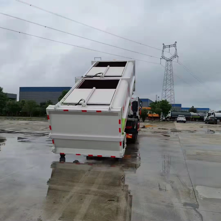 畜牧公司15噸污泥糞污運(yùn)輸車12方糞污運(yùn)輸車報(bào)價(jià)