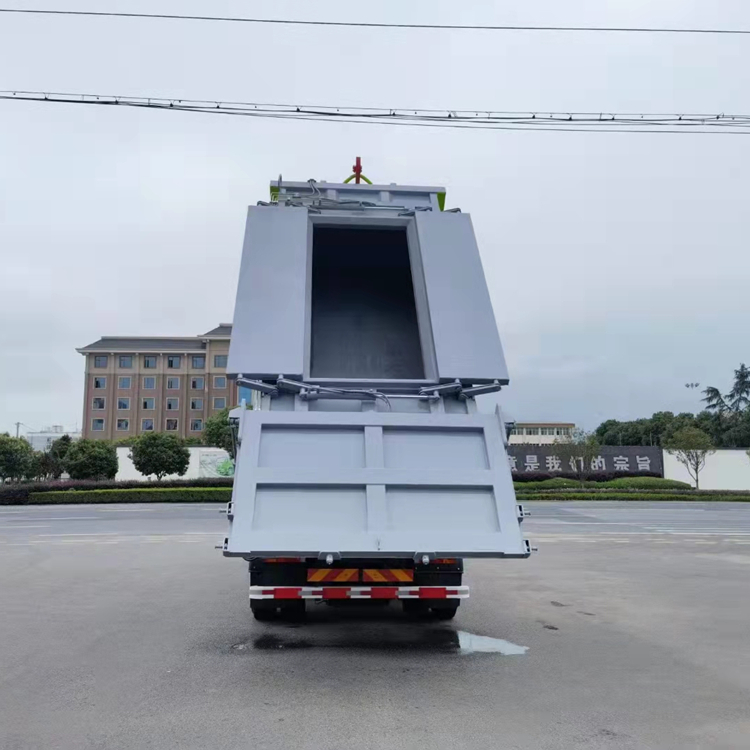 新款18方有機(jī)肥干糞回收車上門服務(wù)