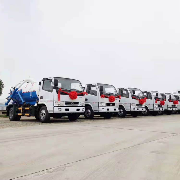 畜牧公司15噸污泥糞污運(yùn)輸車12方糞污運(yùn)輸車報(bào)價(jià)