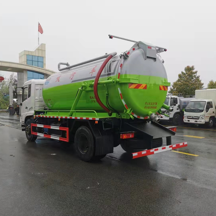 脫干水份的糞渣處理車-勾臂箱式8噸糞肥轉(zhuǎn)運(yùn)車規(guī)格齊全同城生產(chǎn)商