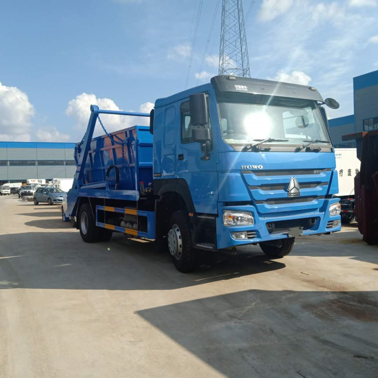 生產(chǎn)10方糞污運(yùn)輸車10方污水清理車價(jià)格合理品質(zhì)保證實(shí)力見證