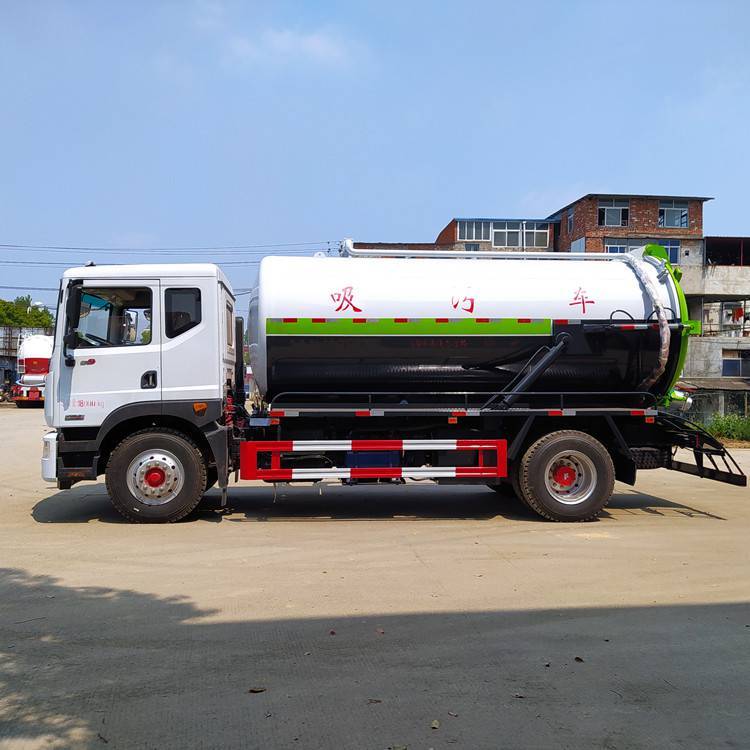 養(yǎng)雞行業(yè)12噸拉干糞收集轉(zhuǎn)運車量大從優(yōu)工廠價格