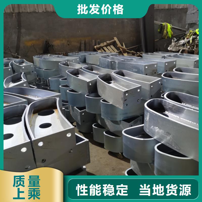 公路防撞護(hù)欄立柱品質(zhì)保障質(zhì)量優(yōu)品質(zhì)保障支持加工定制