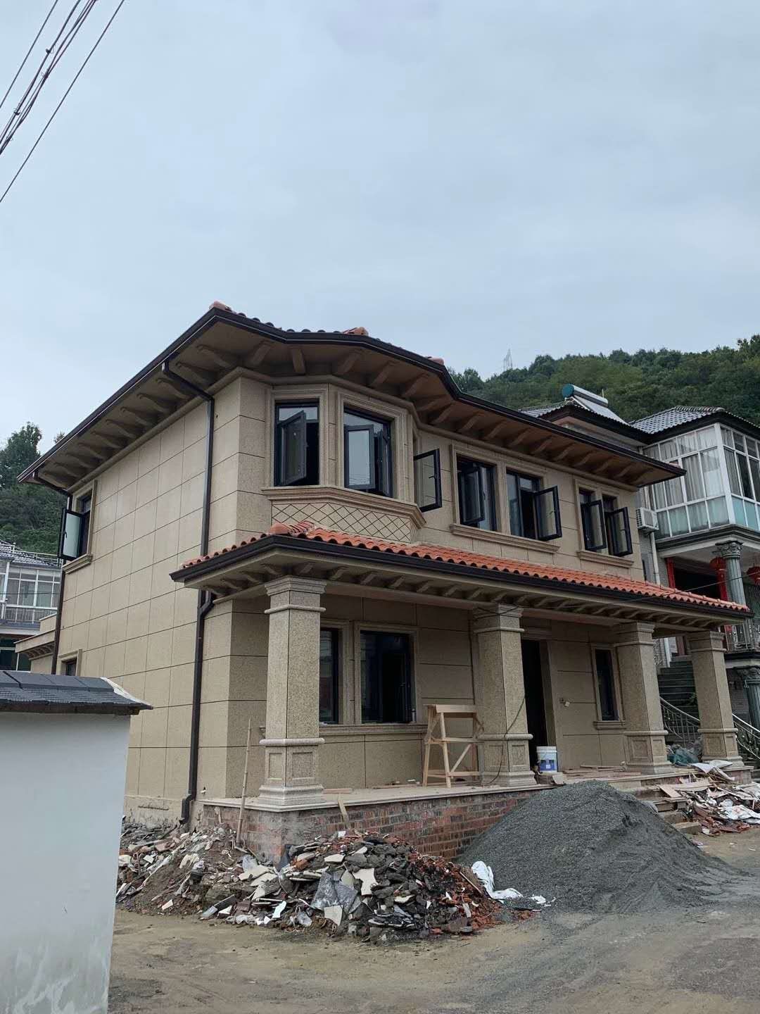 實(shí)力雄厚的金屬圓形雨水管 純銅雨水槽加工廠家