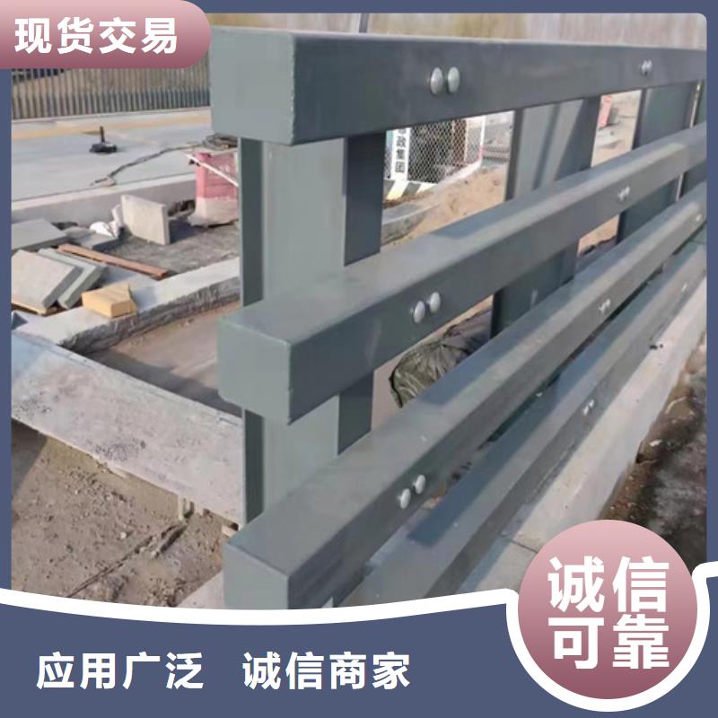 防撞道路護(hù)欄廠家，質(zhì)優(yōu)自有生產(chǎn)工廠