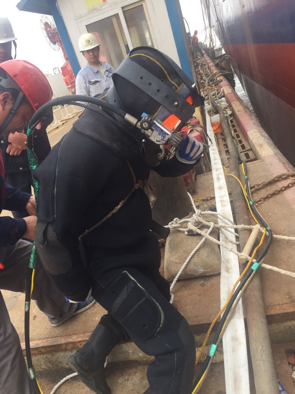 杭州市水下安裝氣囊封堵公司-附近施工隊伍良好口碑