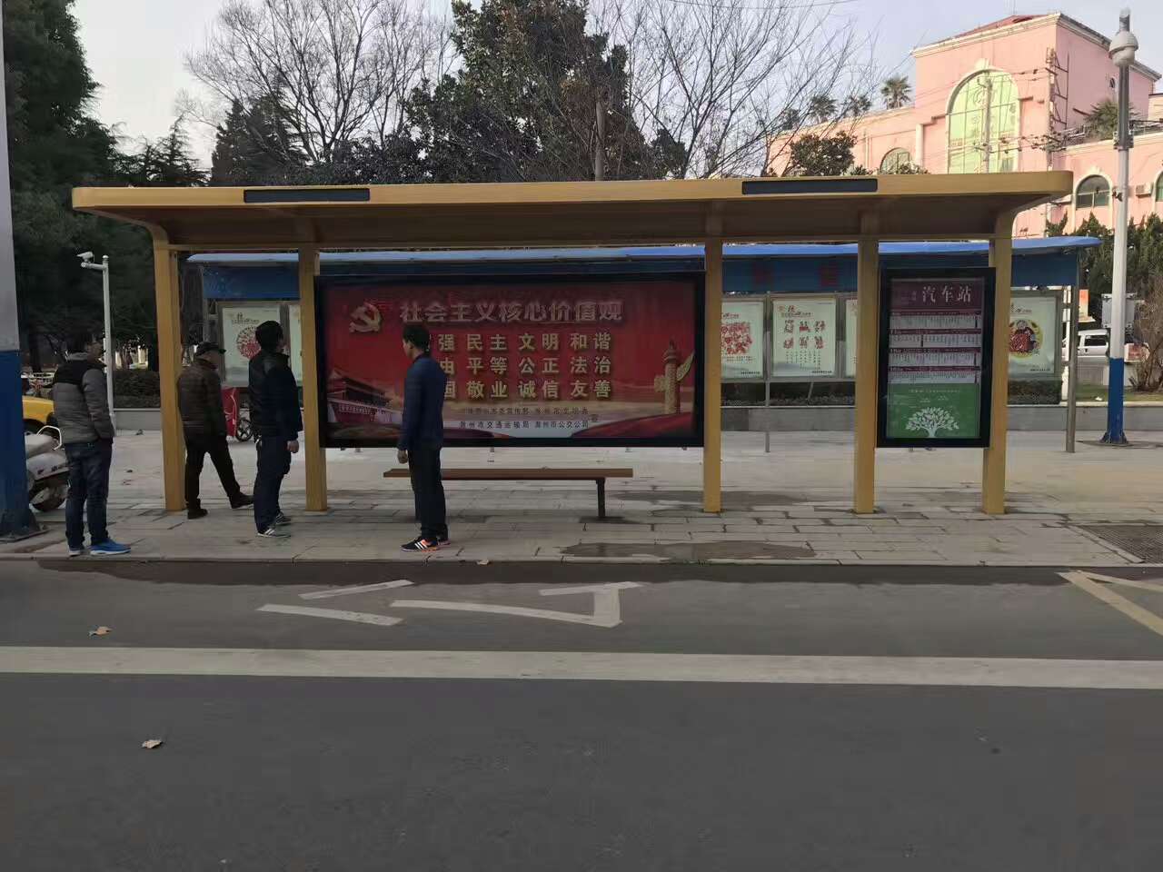 公交站臺(tái),新型候車(chē)亭廠(chǎng)家實(shí)力雄厚