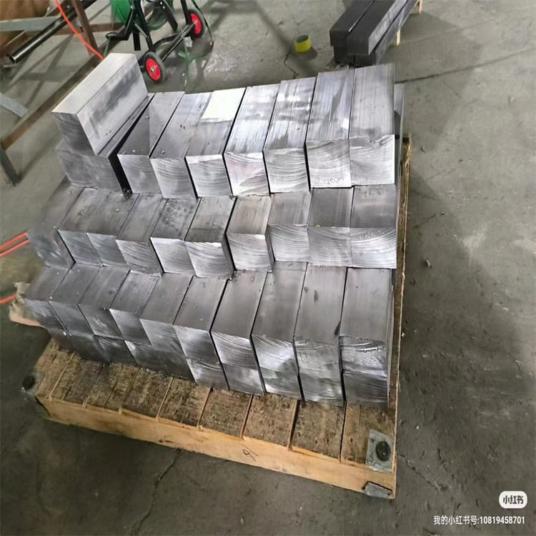 規(guī)格全的工業(yè)用鉛塊供應(yīng)商