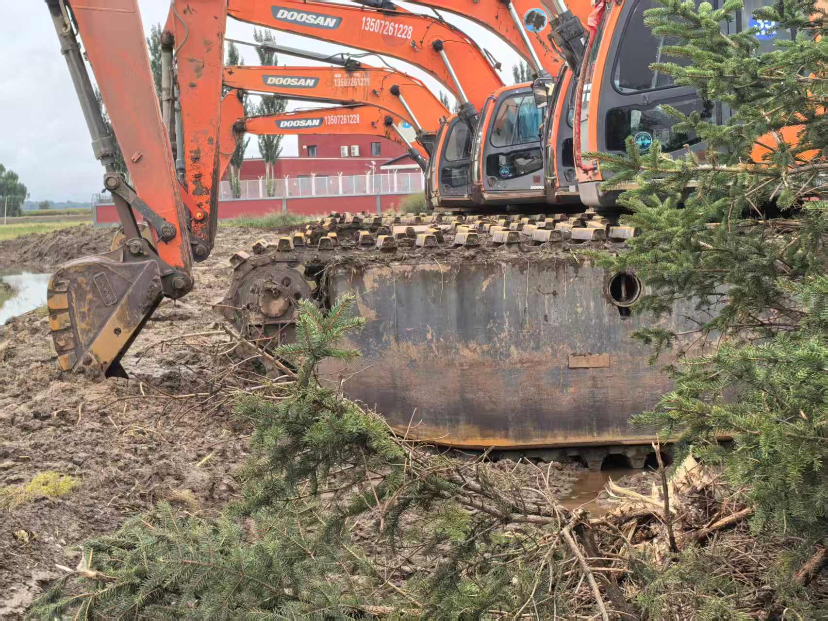 湿地沼泽地挖掘机优惠力度大