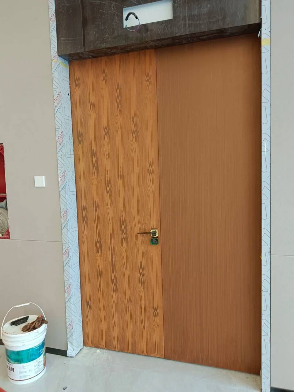 園林建筑木紋漆，內(nèi)外墻木紋漆，藝術(shù)涂料廠家施工