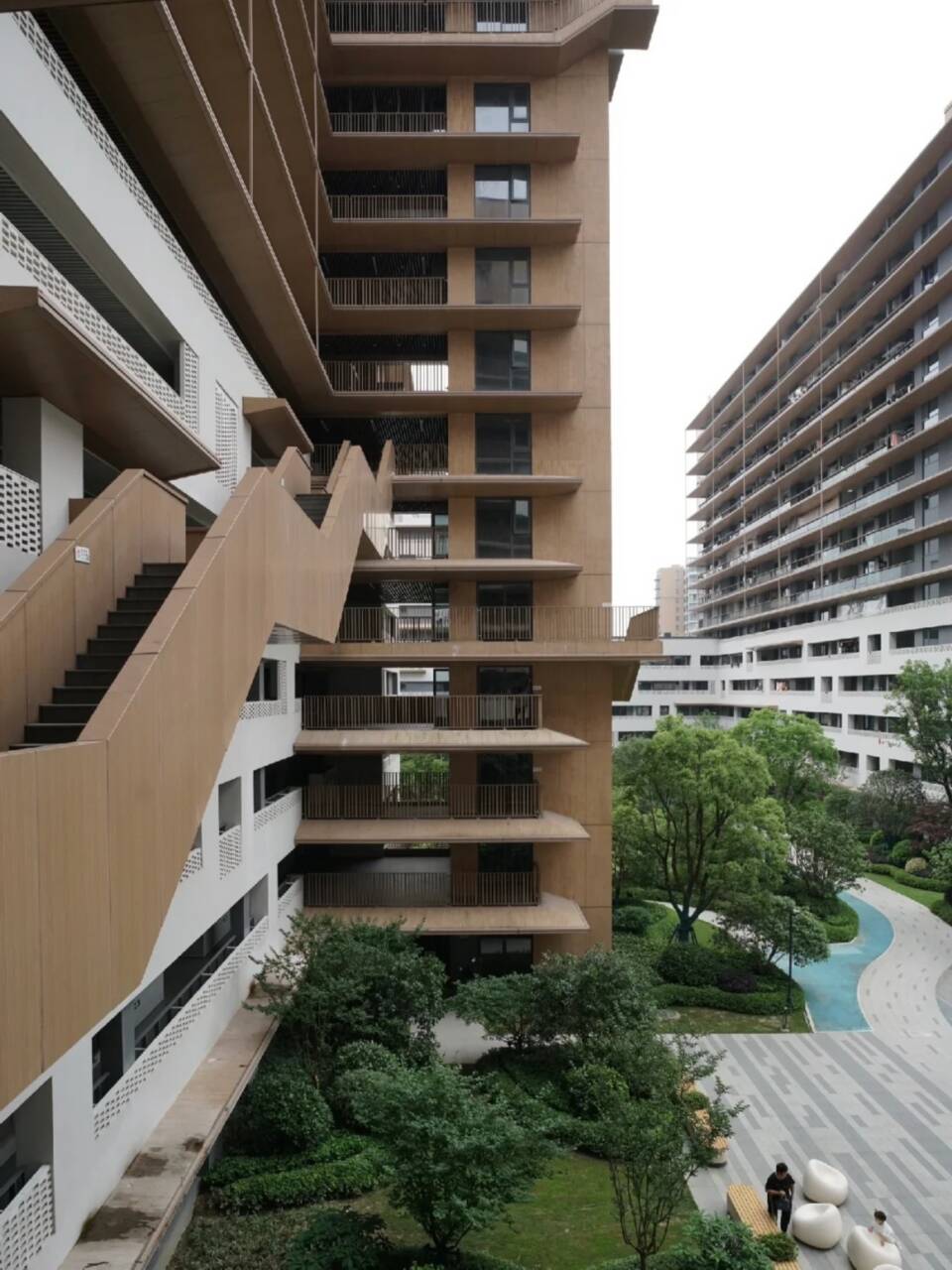 水性仿木紋漆全包施工多少錢
