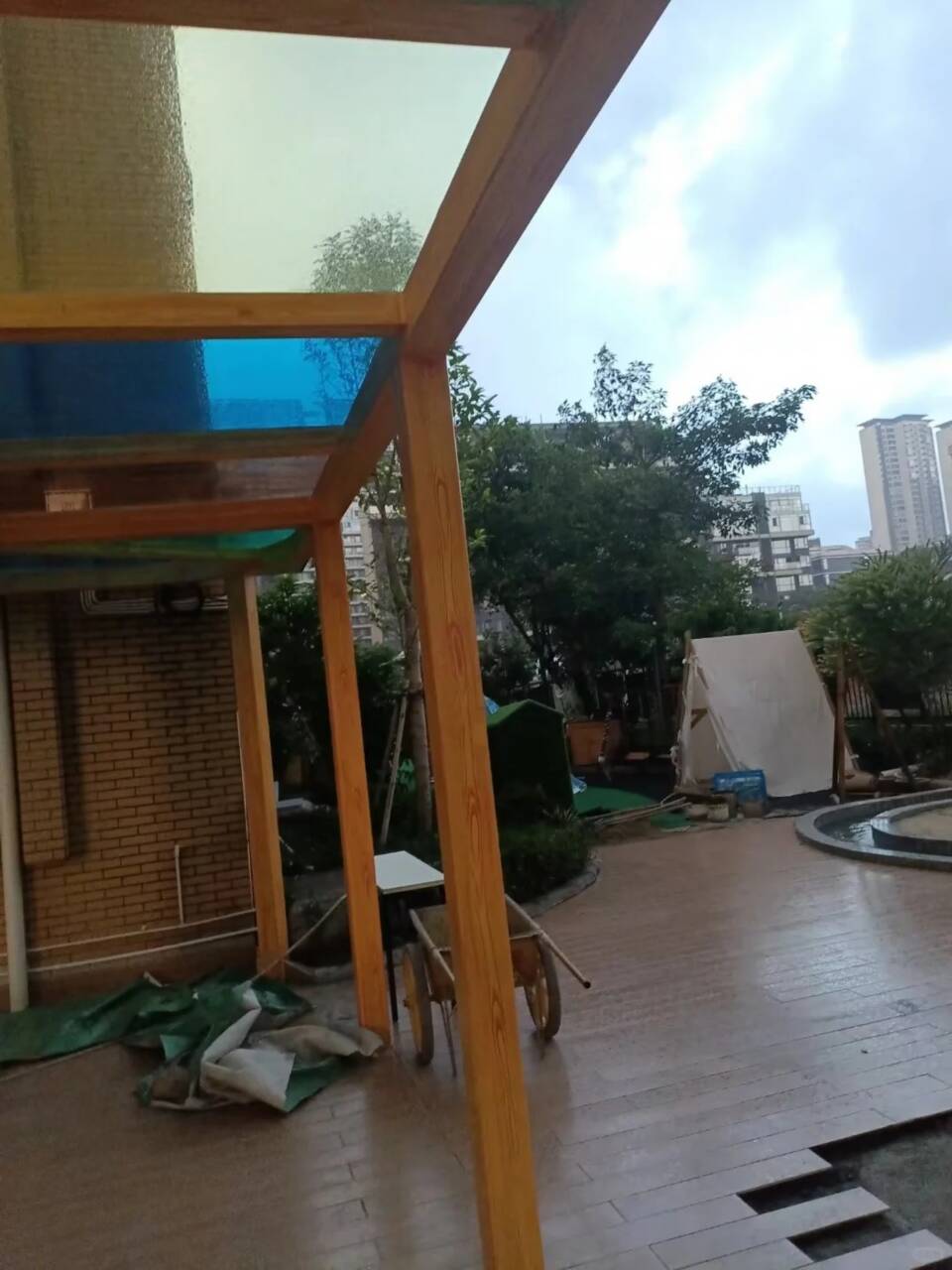 廊架护栏木纹漆，钢结构仿木纹漆，仿古木纹漆源头批发