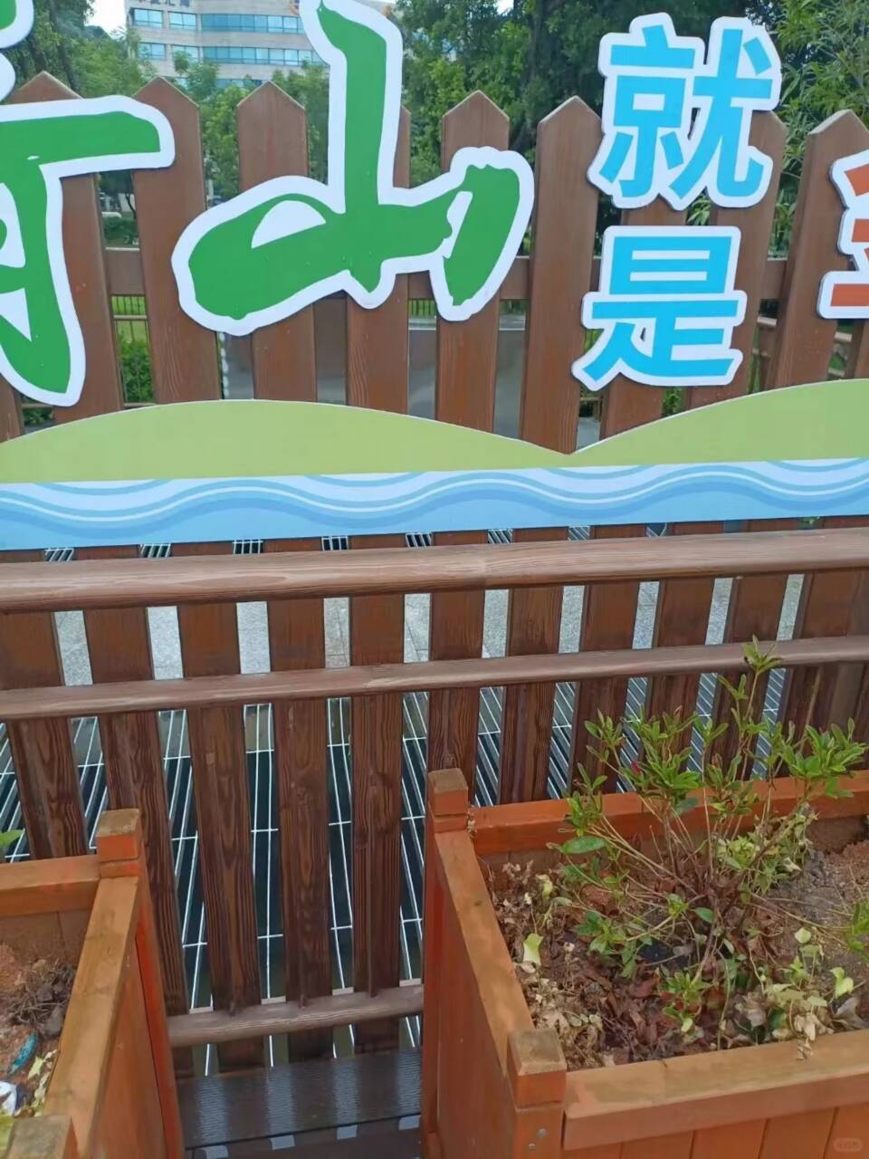廊架長(zhǎng)廊木紋漆，鋼結(jié)構(gòu)金屬面木紋漆，仿木紋漆施工多少錢