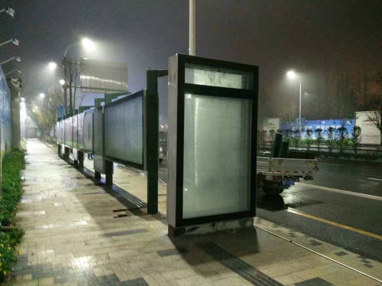 仿古候車(chē)亭品質(zhì)放心本地品牌