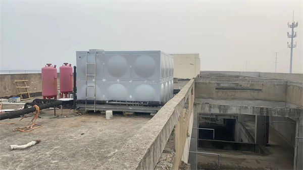 【水箱不銹鋼工業(yè)水箱0中間商差價(jià)】
