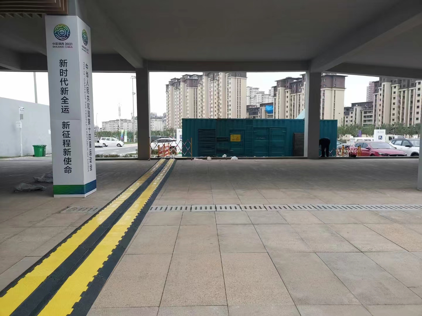发电机出租租赁发电机电缆线出租备用电源出租应急发电机出租,300kw发电机租赁实力强有保证免费咨询