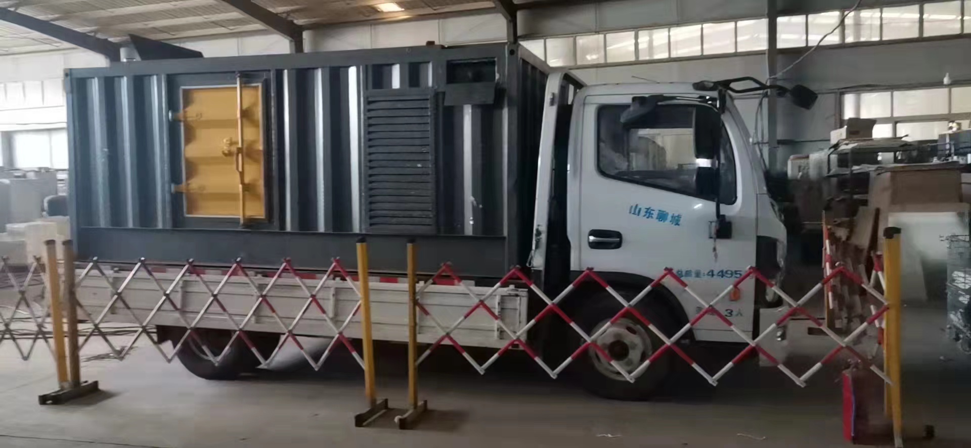 1000KW發(fā)電機(jī)出租租賃（無中間商）發(fā)電機(jī)、發(fā)電車、電纜線租賃公司歡迎合作