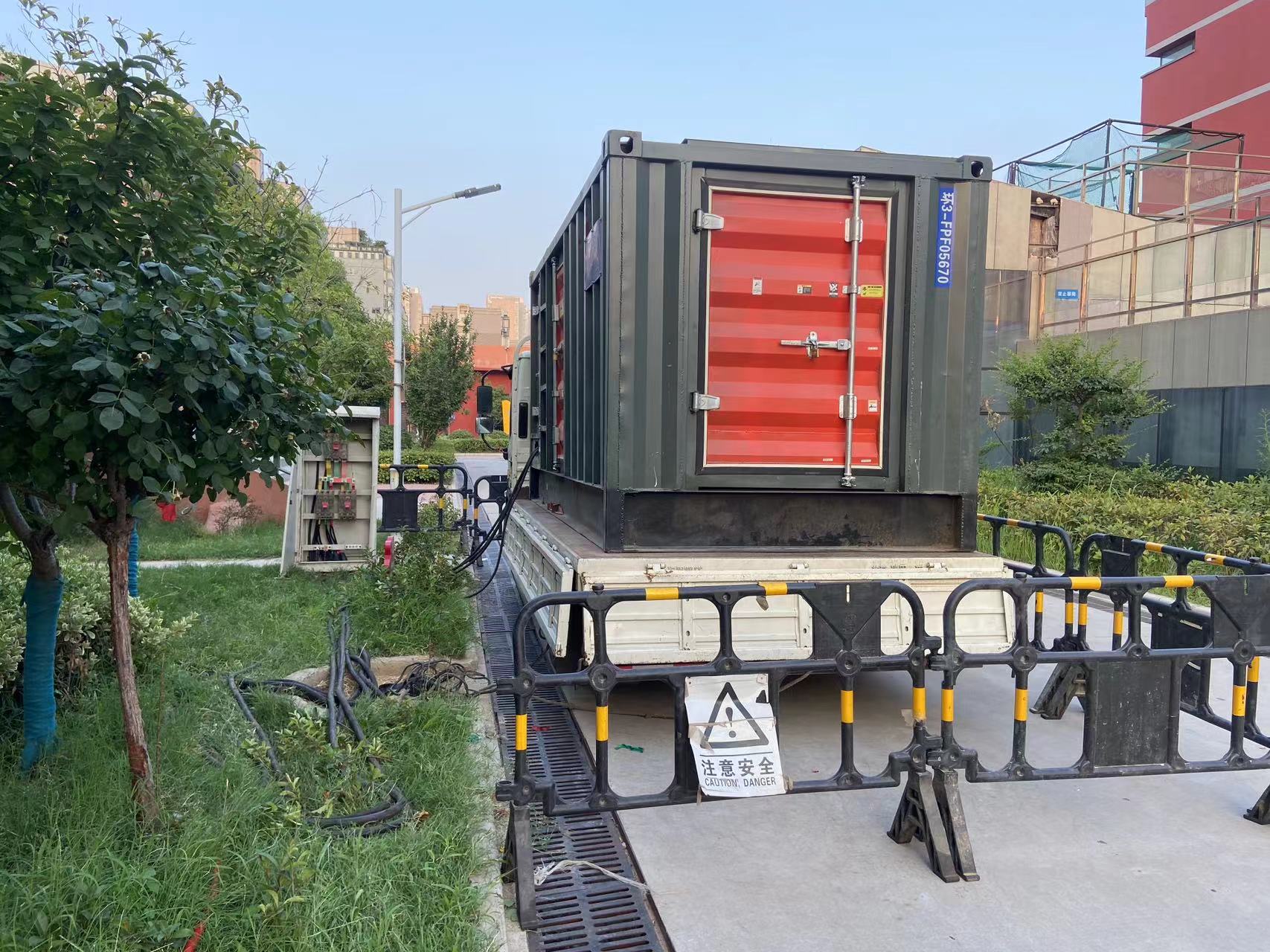 200KW發(fā)電機(jī)出租租賃400KW發(fā)電機(jī)電纜線出租UPS電源出租發(fā)電機(jī)出租/新模式方便快捷
