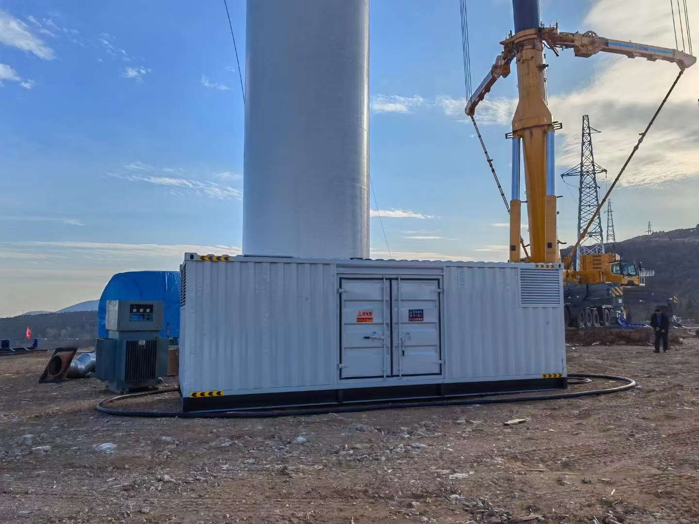 【200KW發(fā)電機出租租賃400KW發(fā)電機電纜線出租UPS電源出租,UPS電源出租實力商家】當?shù)亟?jīng)銷商
