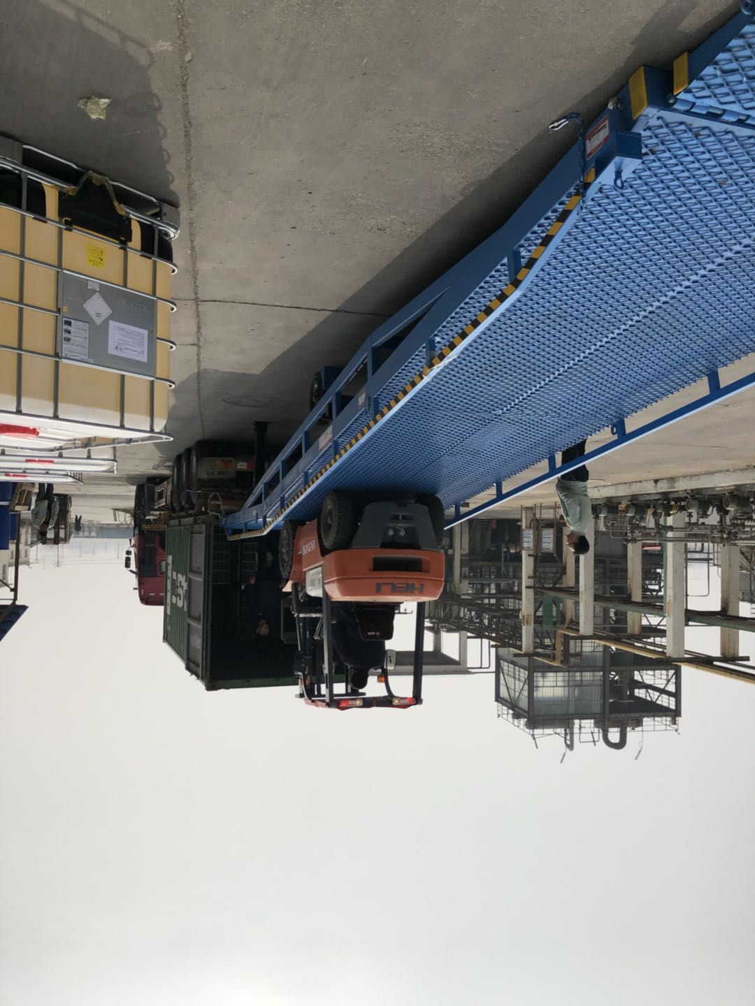 液壓登車橋公司當地制造商