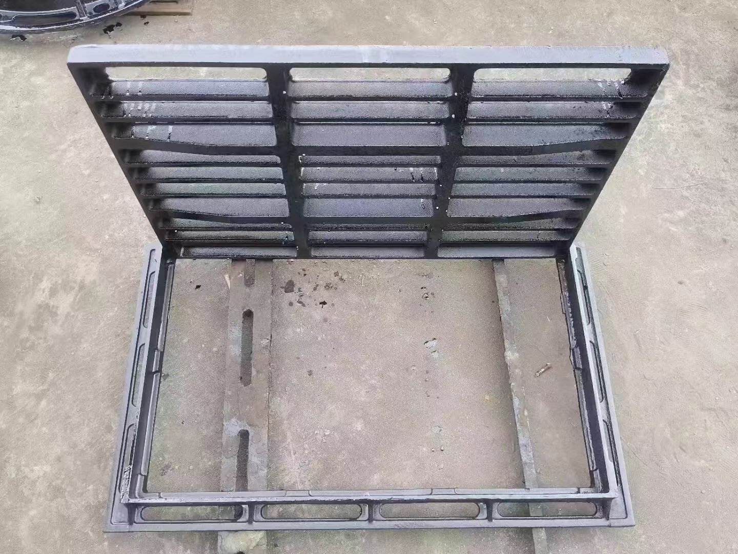 ?球墨鑄鐵篦子400*600*30現貨供應建通鑄造廠家當地廠家
