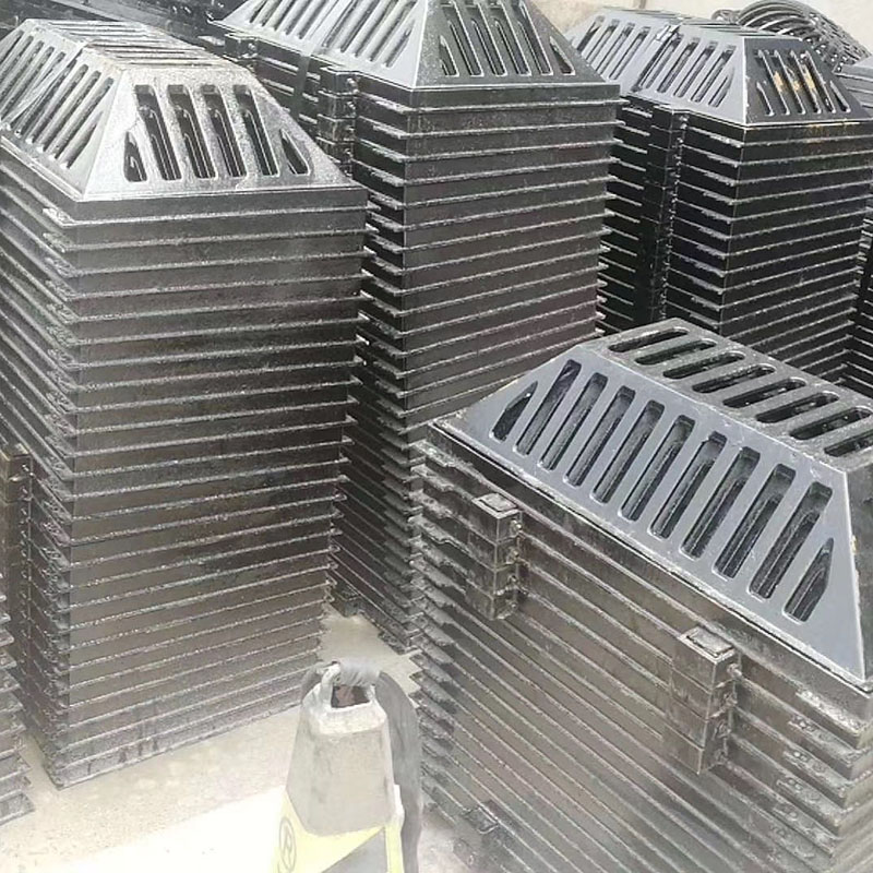 鑄鐵溝蓋板500*500在線報價建通鑄造廠家現(xiàn)貨實拍