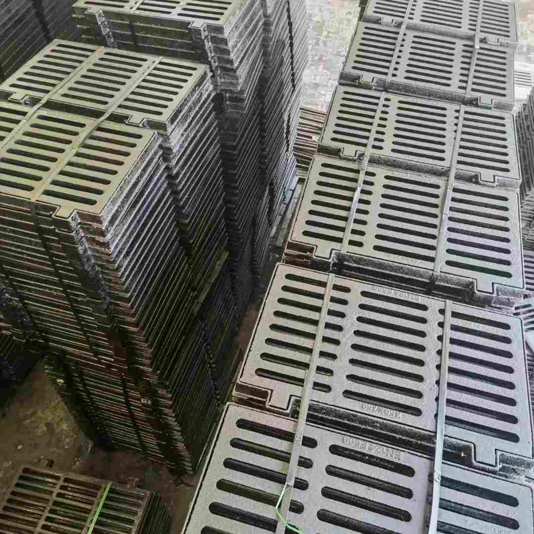 防滑篦子現(xiàn)貨供應建通鑄造廠家