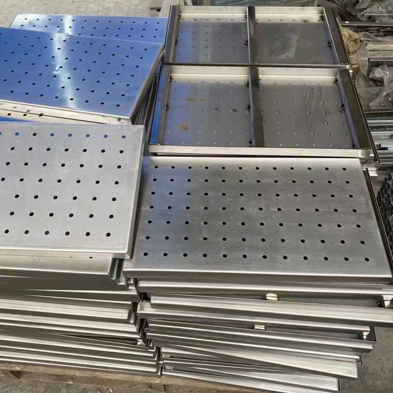 不銹鋼縫隙式溝蓋板質(zhì)量放心建通鑄造廠家