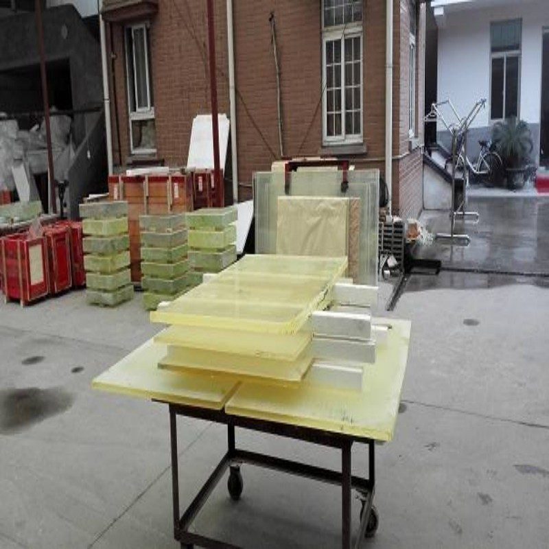 鉛玻璃精工制作