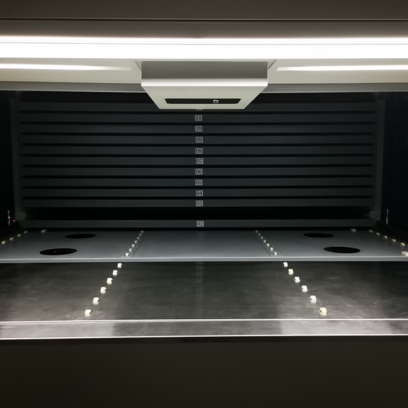 料箱货架式AGV，学校星龙牌