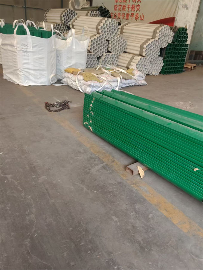 波形护栏喷塑波形护栏严谨工艺