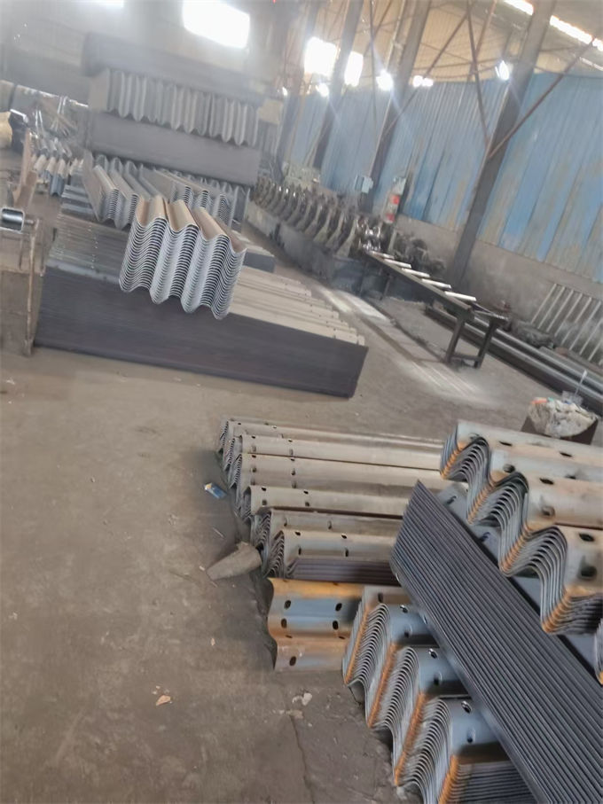 波形护栏高速公路波形护栏贴心服务