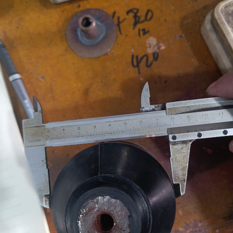 橡胶密封垫_硅胶铁芯轮快速物流发货厂家直接面向客户