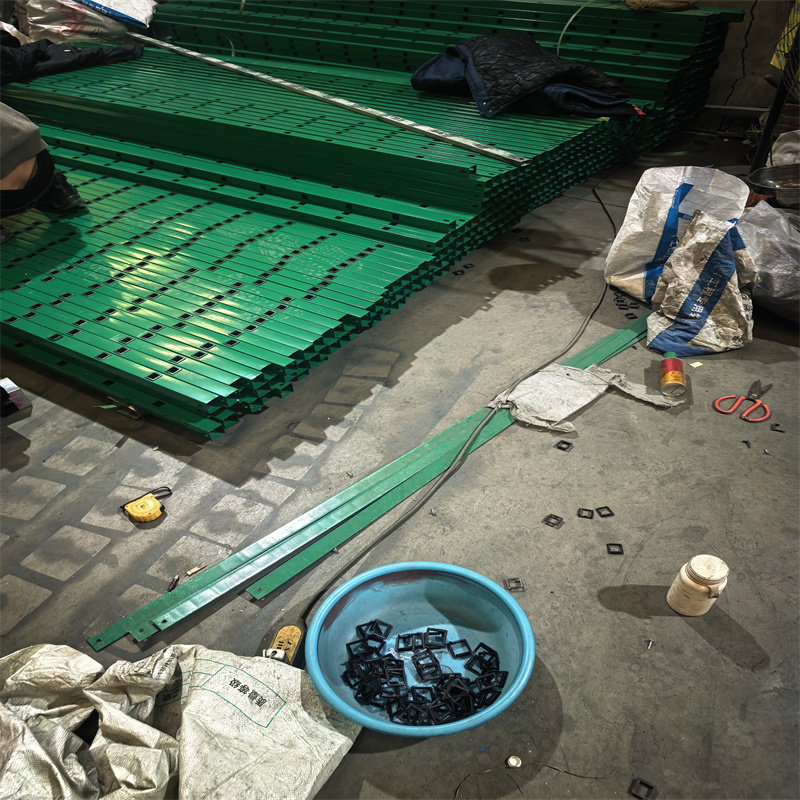 锌钢草坪护栏-景观护栏快速生产