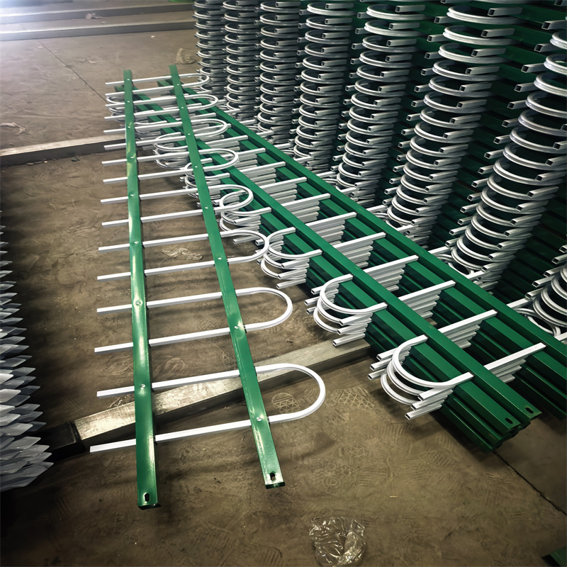 锌钢草坪护栏草坪围栏好品质用的放心