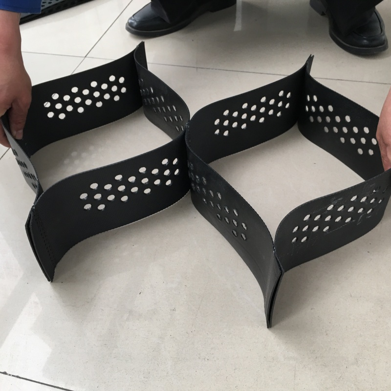 土工格室,HCW蜂巢格室适用范围广