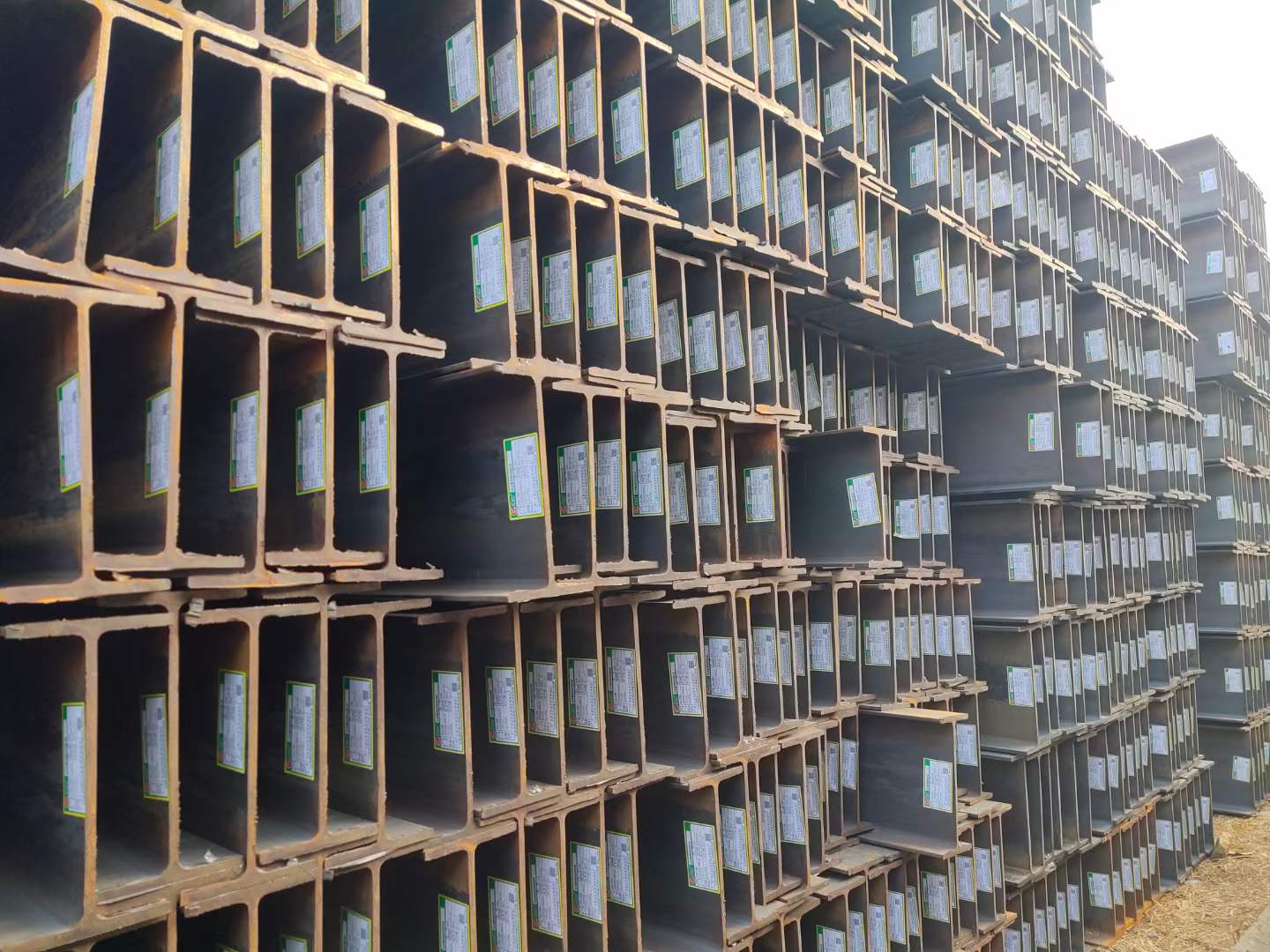 优质h型钢规格型号尺寸表的销售厂家