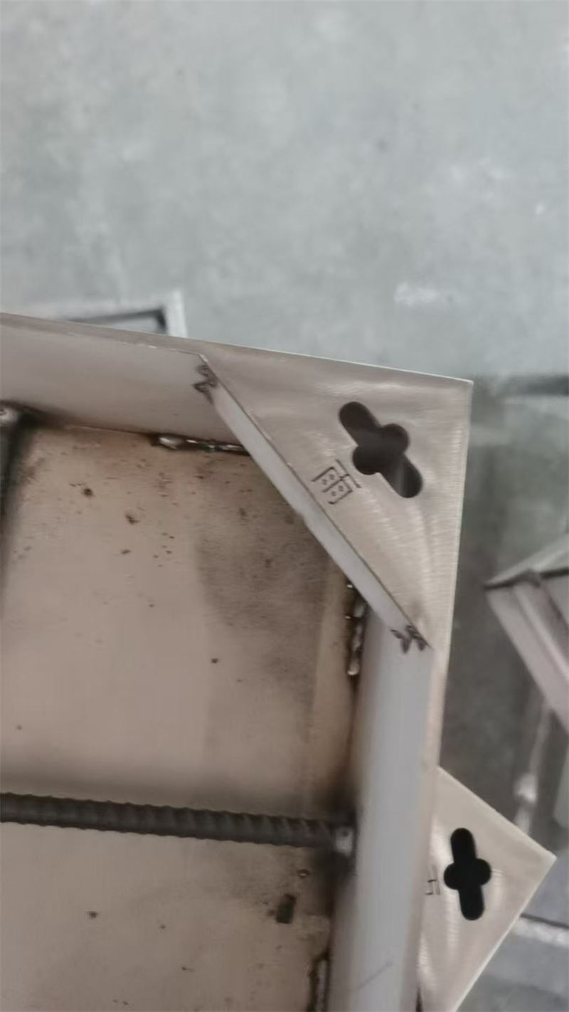 井盖不锈钢隐形井盖买的放心