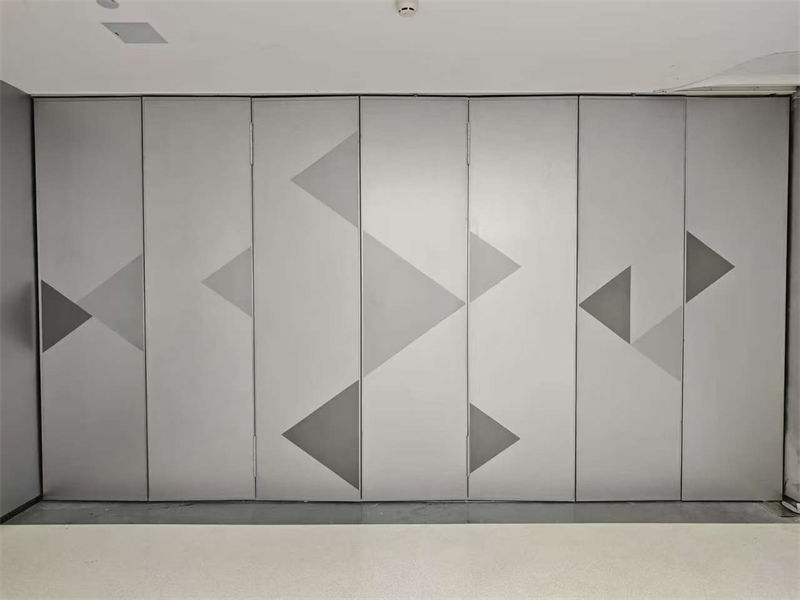 电动隔断-电动平移门专注生产N年