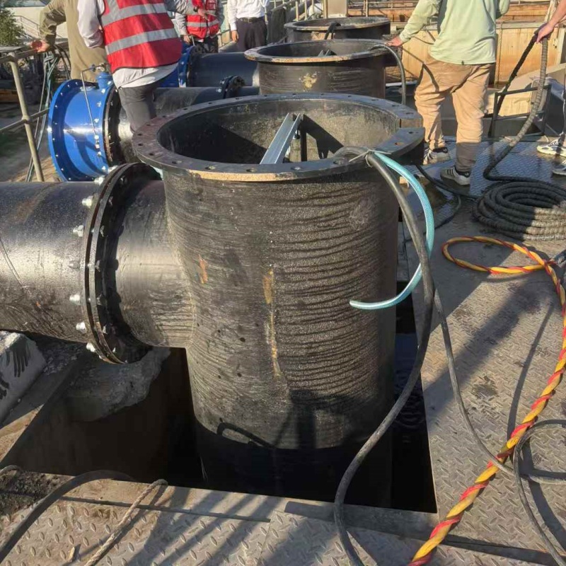 水下拆除混凝土墙设备精良