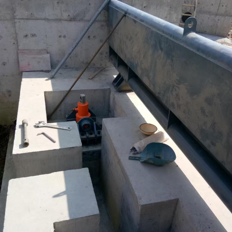 液压翻板景观水闸源头厂家