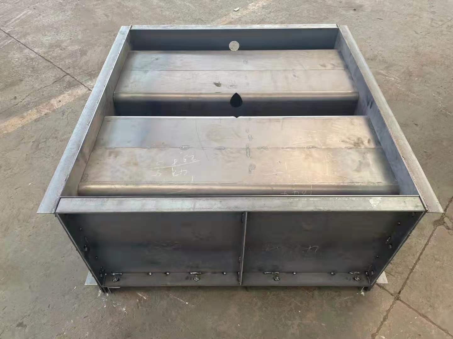 流水槽模具钢模具经验丰富品质可靠