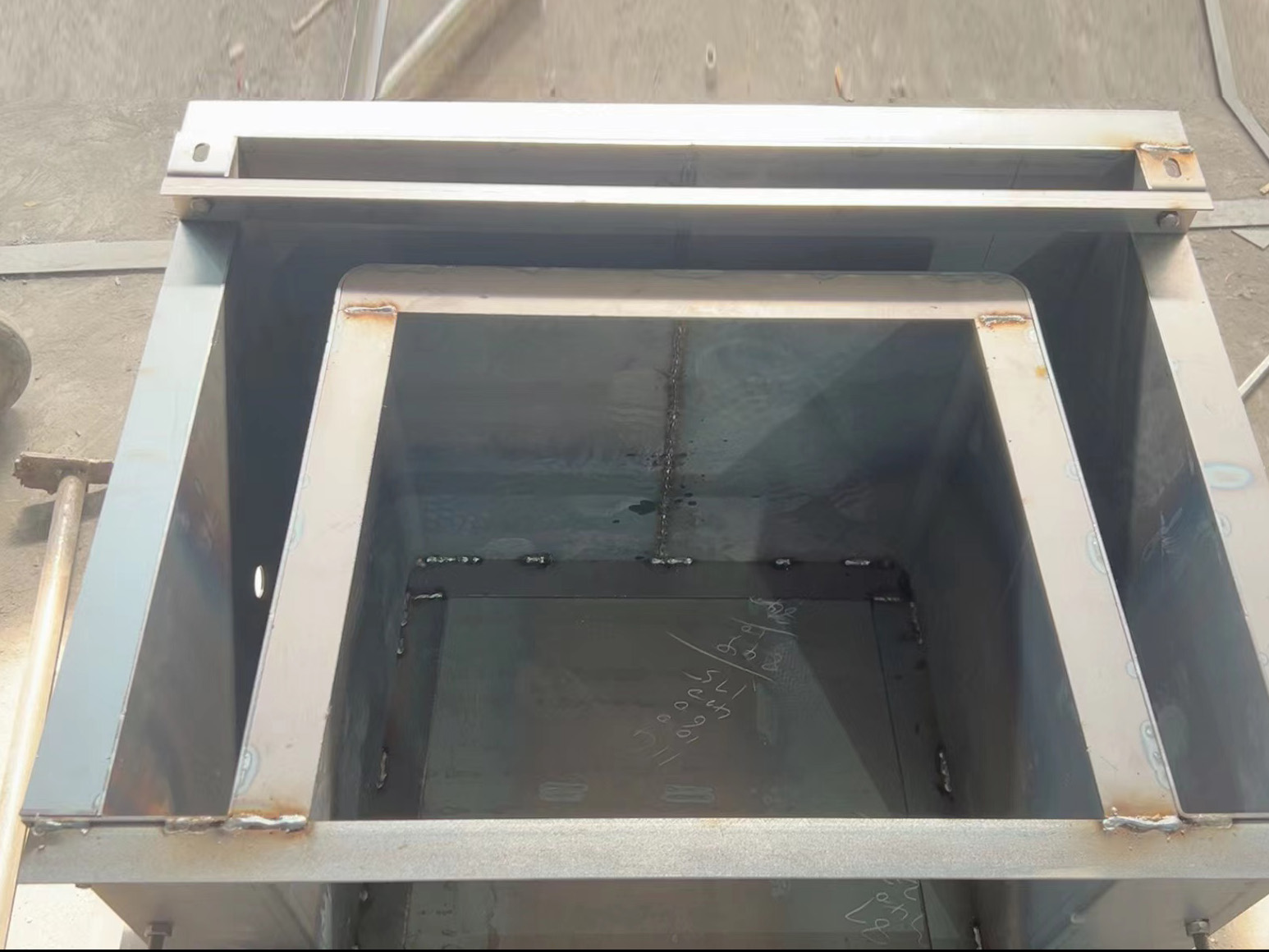 流水槽模具钢模具经验丰富品质可靠