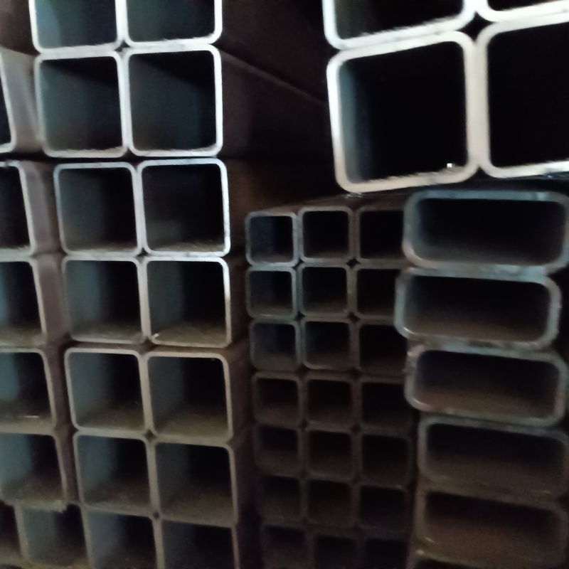 常年供应定制方管-放心