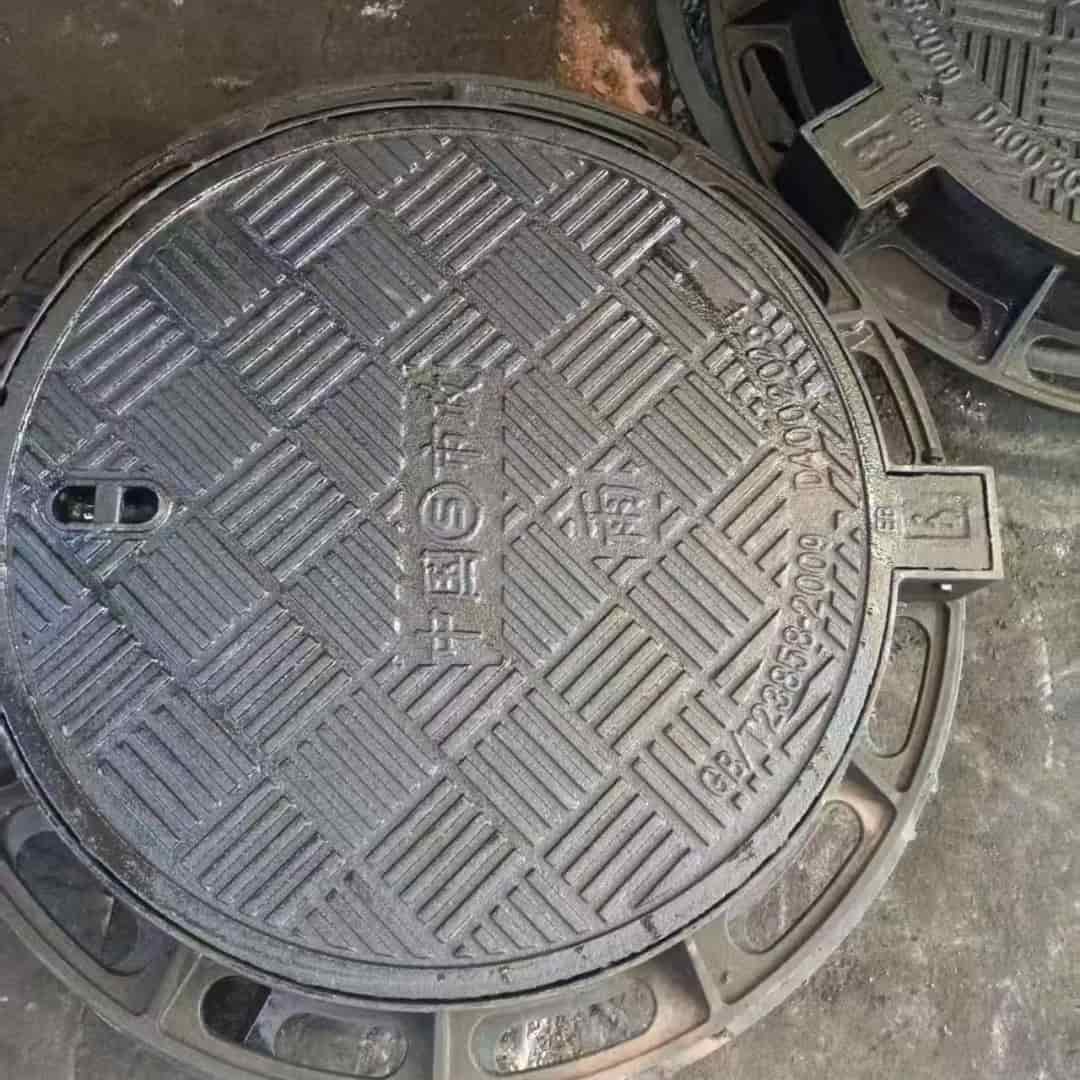球墨铸铁井盖球墨铸铁圆井盖超产品在细节