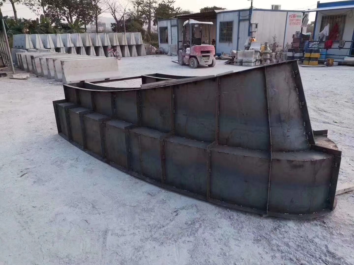 收费岛模具预制岛模具用心制造